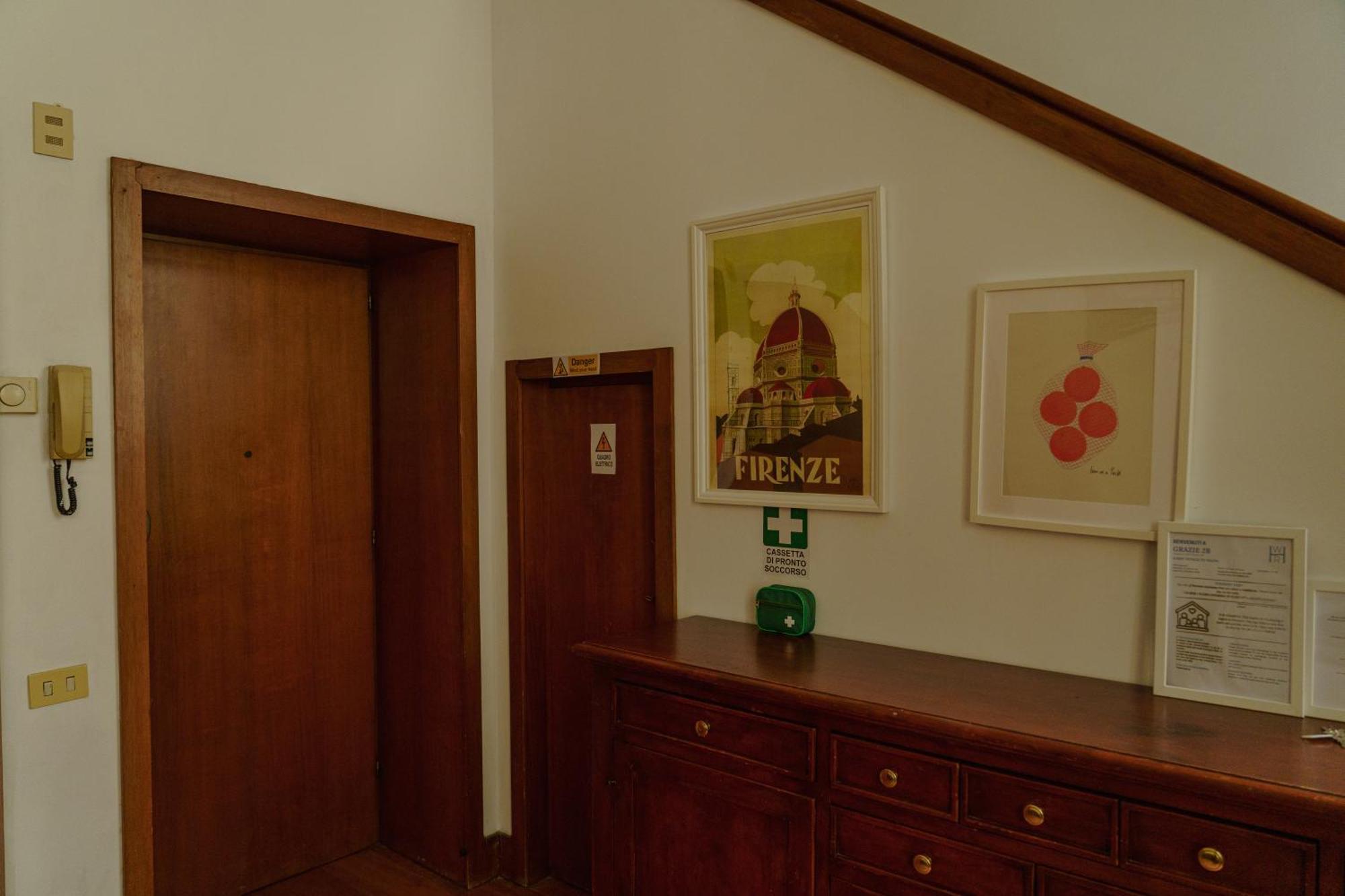 Nice One Bedroom In Historical Building Florence Buitenkant foto