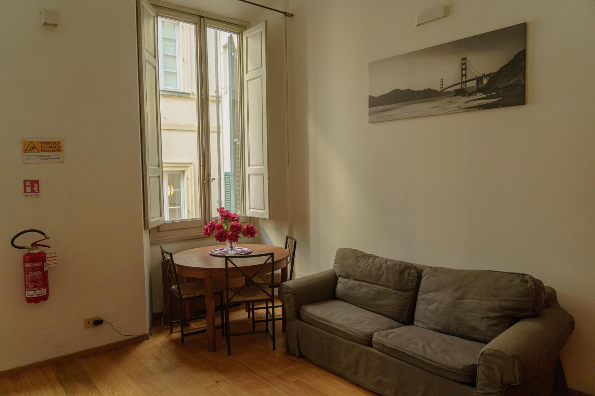 Nice One Bedroom In Historical Building Florence Buitenkant foto